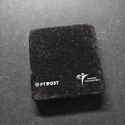 【全场包邮】纯粹捡漏拍479场（免费代拍第16场） - 荷兰2001年1盾最后的荷兰盾（25毫米7.1克）类精制纪念银币+银邮票套装-盒证全