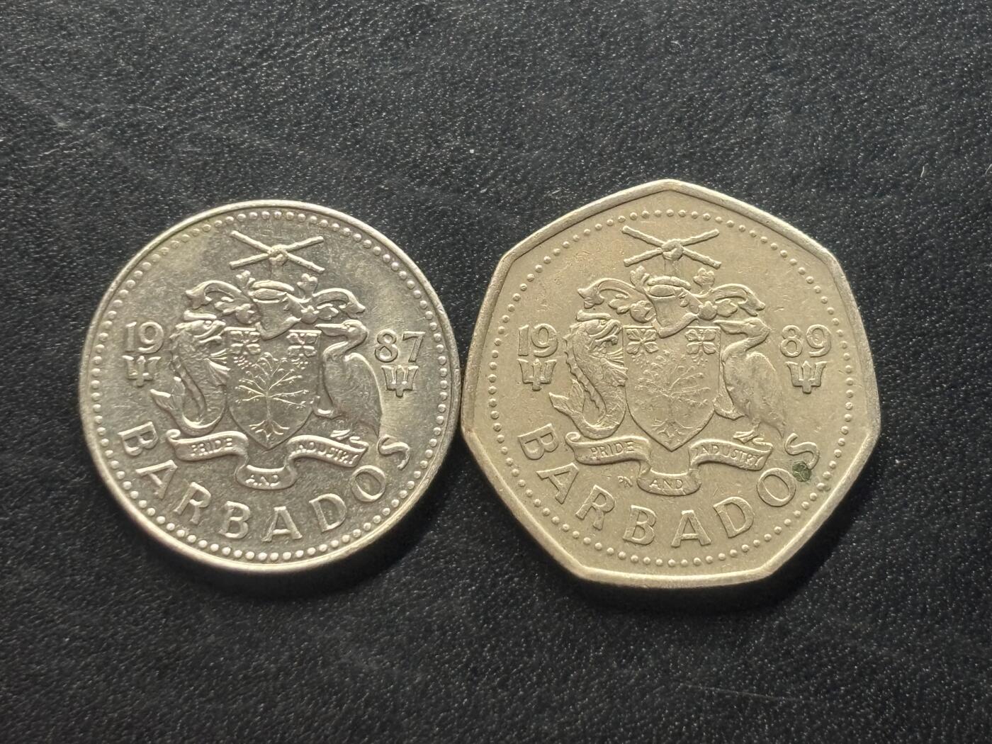 邮泉阁限时拍卖第三十六场 美洲硬币专场（硬币在国外。请付邮费6元。）