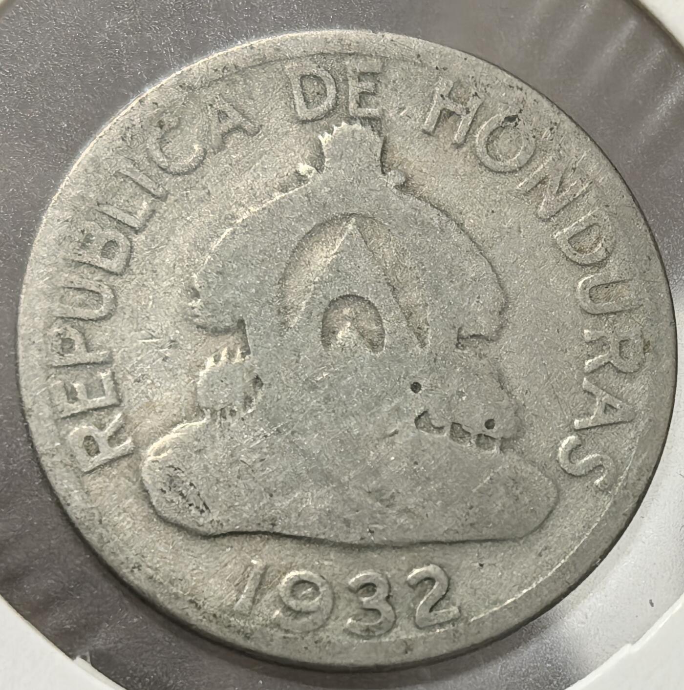 外国优质老铜币银币，周六九点倒数截拍，满百包邮，可寄存半年，喜欢朋友微信扫描二维码可直接参拍