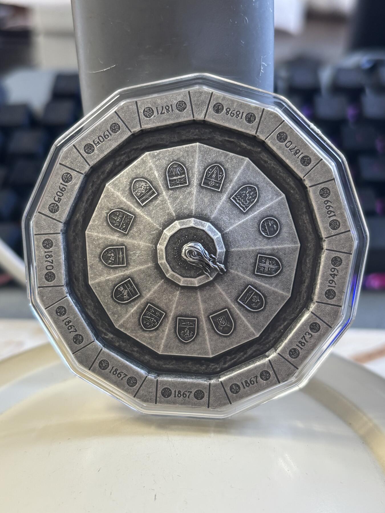 第182期拍卖 加拿大2019年国会山百年火焰纪念碑3盎司仿古银币，9999银，发行2500枚