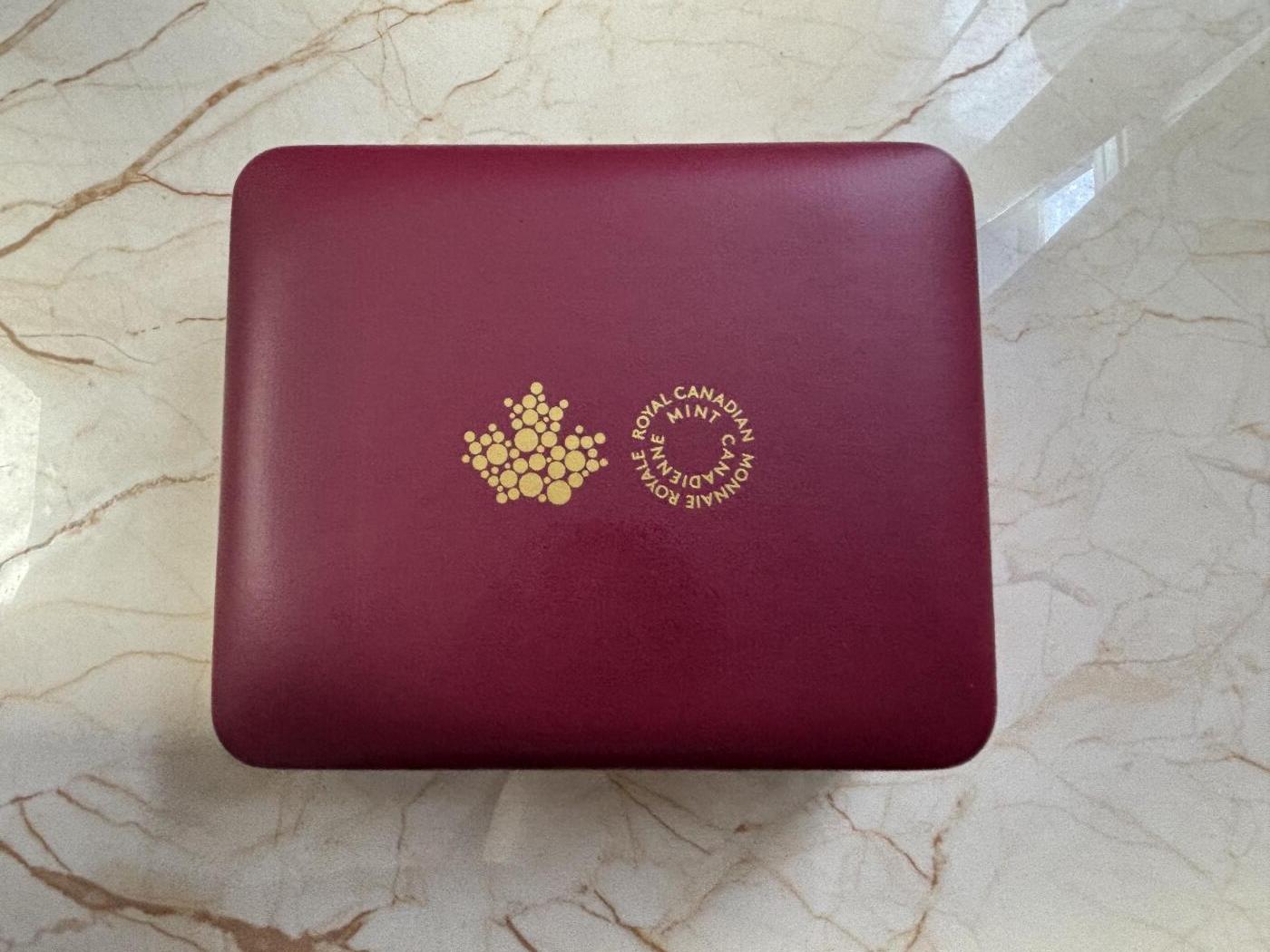 第182期拍卖 加拿大2018年枫叶发行30周年3盎司精制纪念银币，3盎司，9999银，