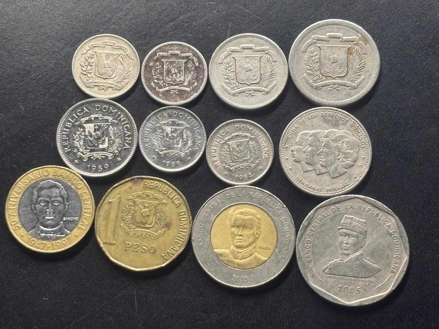 邮泉阁限时拍卖第三十六场 美洲硬币专场（硬币在国外。请付邮费6元。） 多米尼加12枚