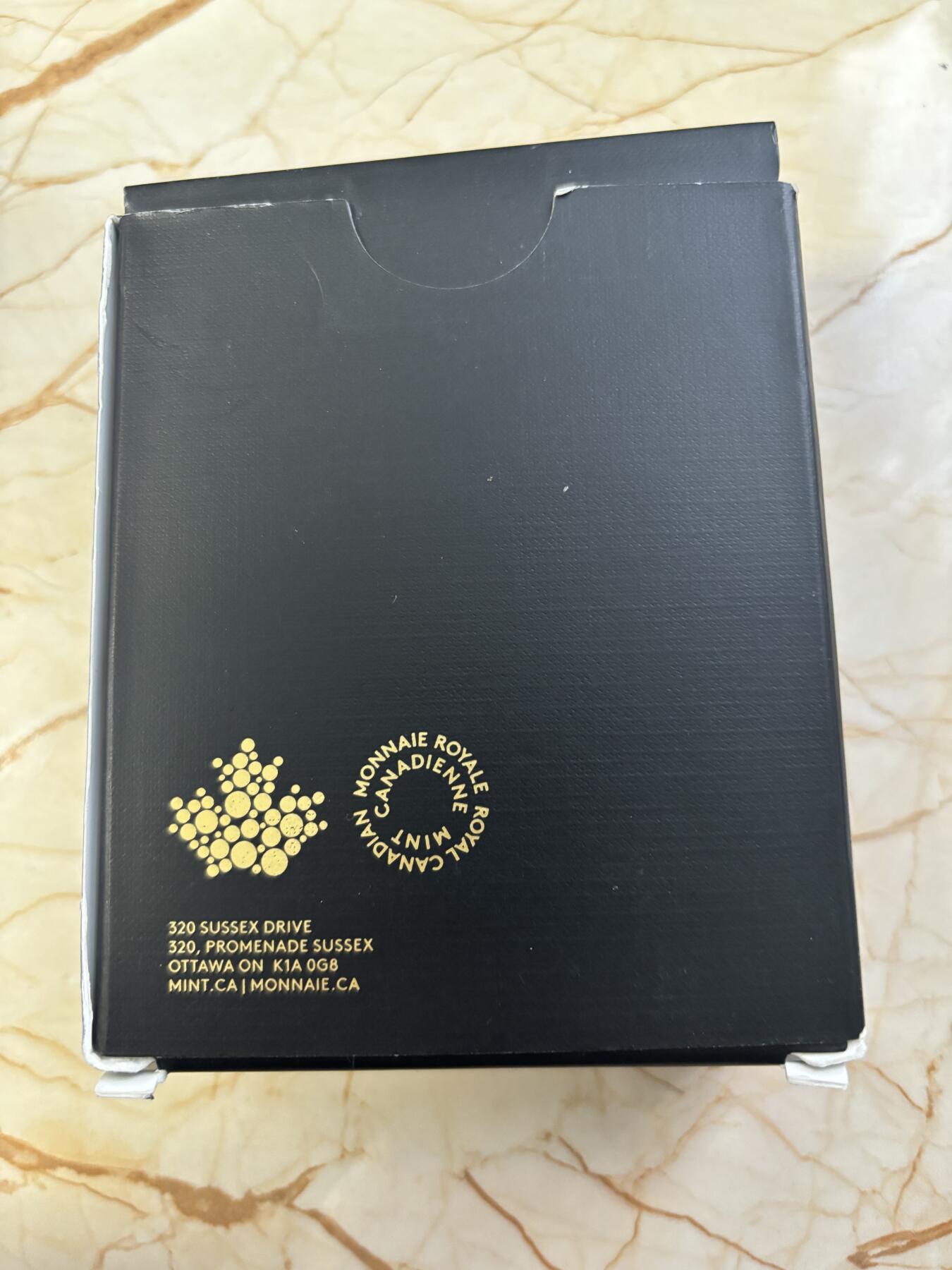 第182期拍卖 获奖币加拿大2022年大西洋幽灵船5盎司彩色夜光银币,9999银，发行1500枚