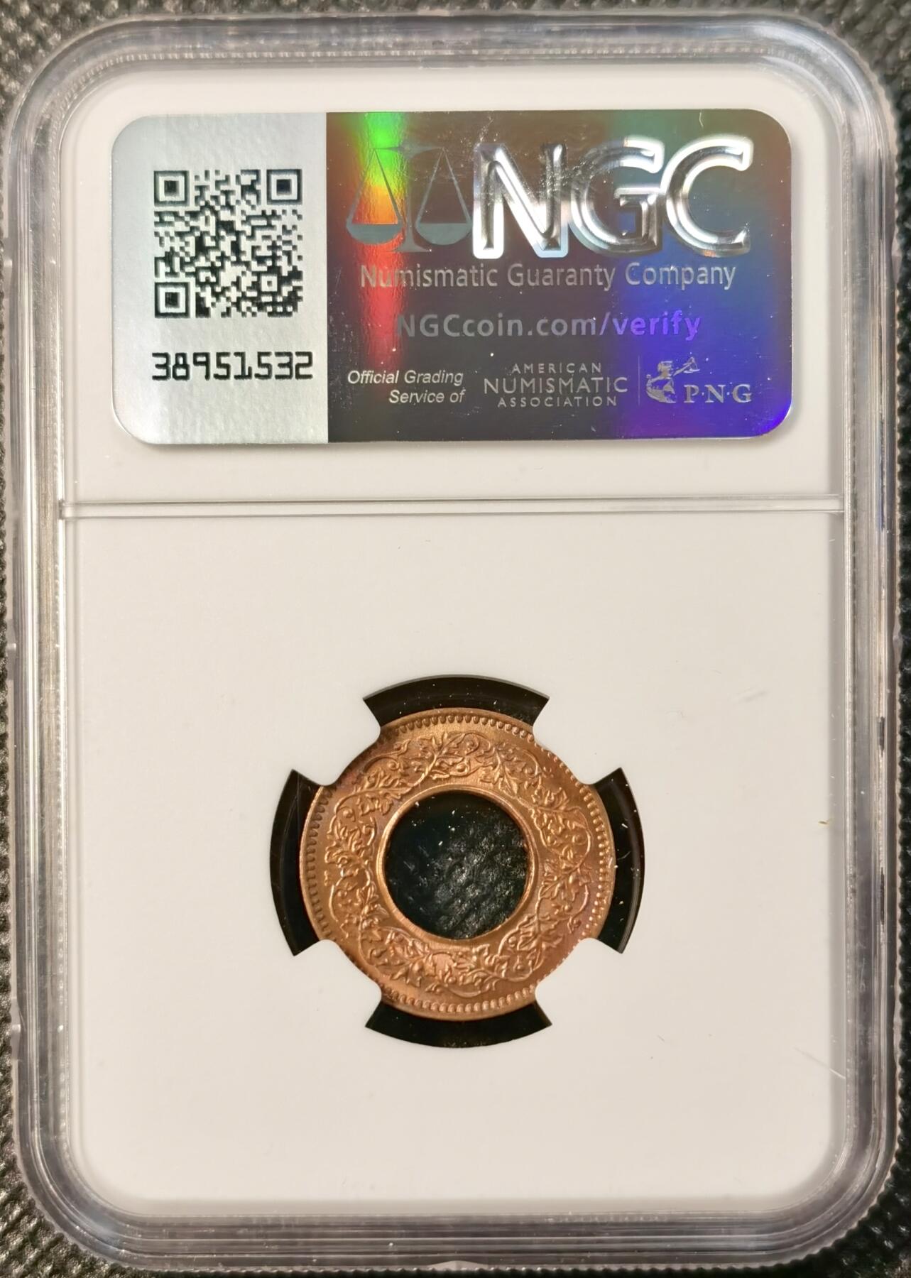 甄臻铺-世界币章拍卖（第40期）送拍享返佣金等优惠多多