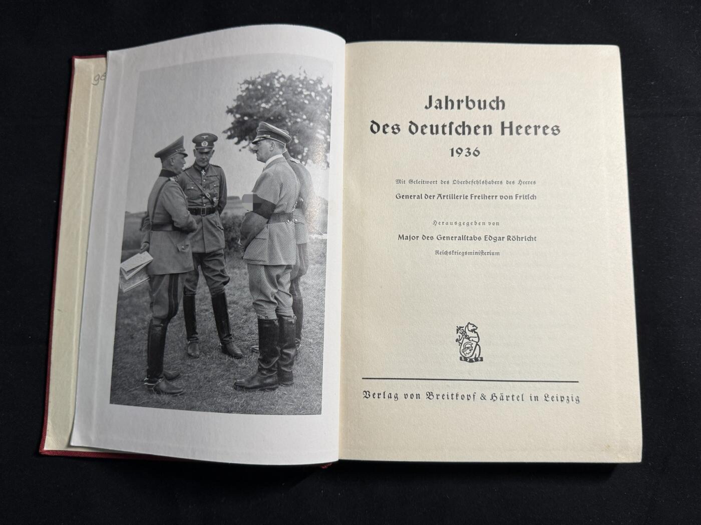 戎马世界章牌大赏第108期 铭记历史！以史为鉴！1936年德国陆军年鉴精装本 用于赠送将领、外国使节的非卖品