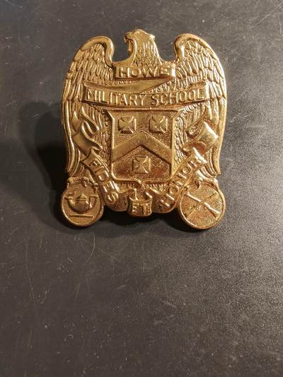 老王徽章第164期 -  美国豪伊军事学校大檐帽帽徽      1884年-2019年