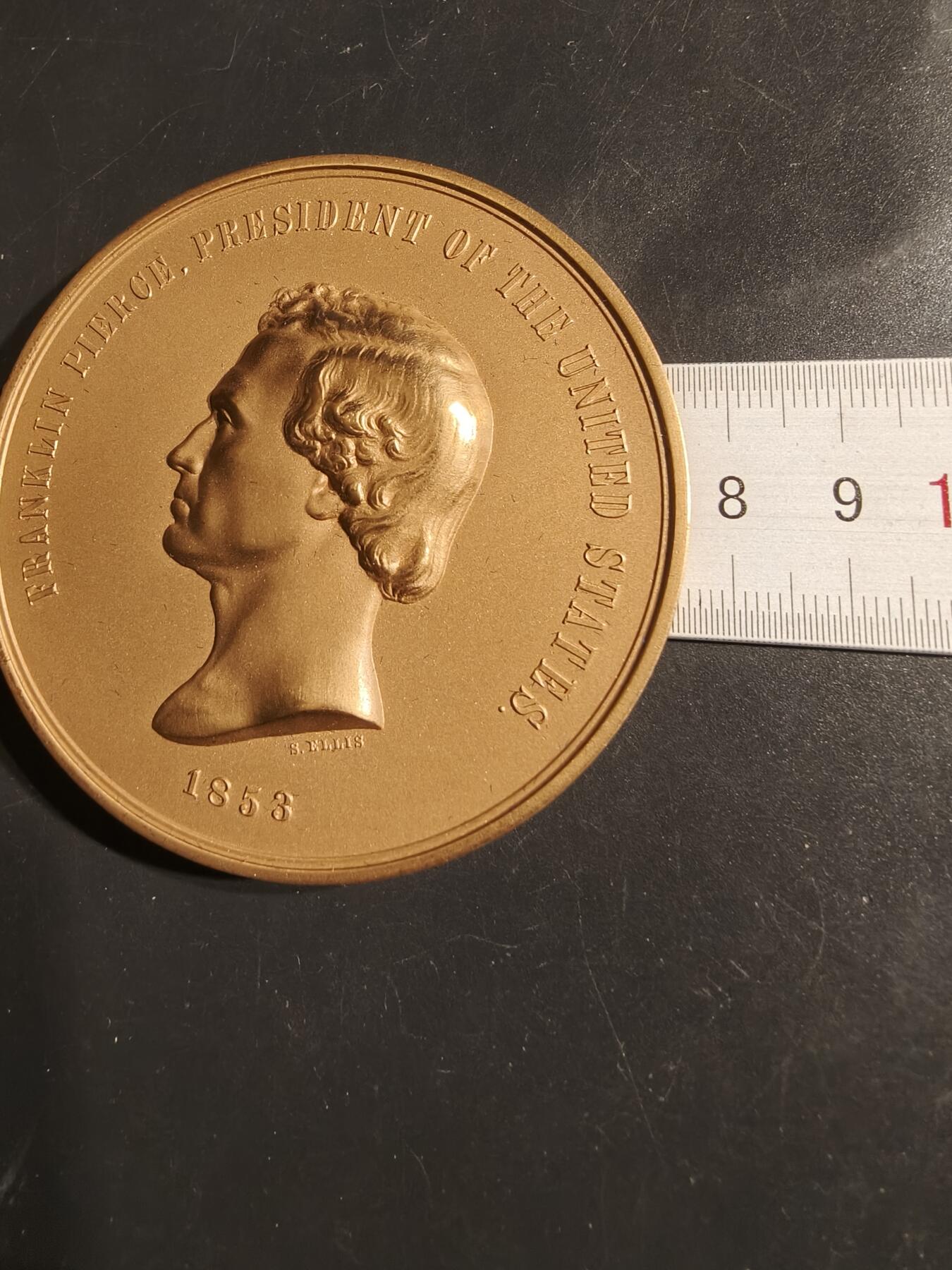 老王徽章第164期 美国铸币局富兰克林·皮尔斯总统（1853-1857）大铜章     原盒     直径76mm.    重量214.6g