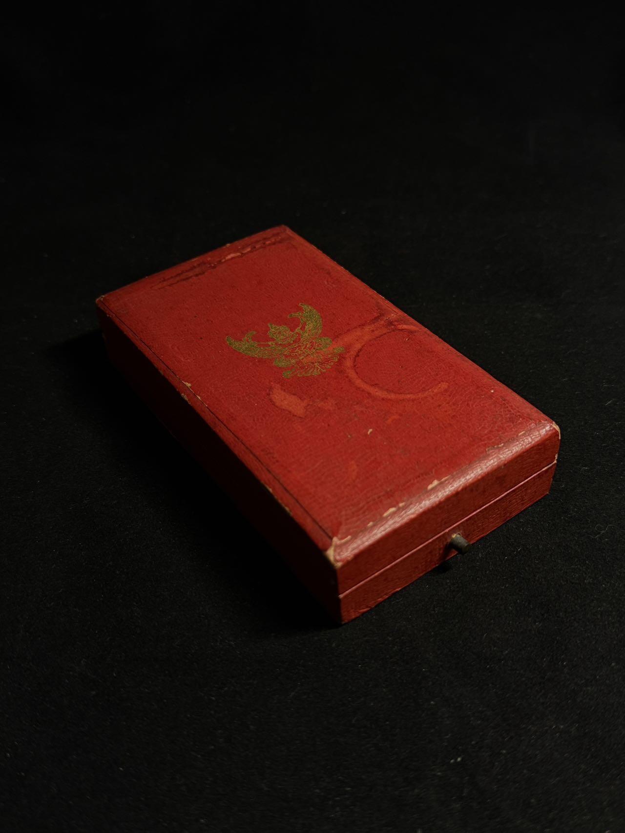 戎马世界章牌大赏第108期 泰国军官级白象勋章