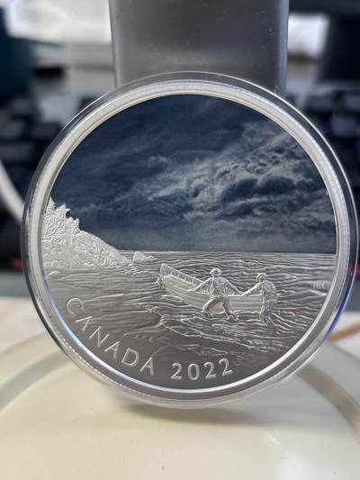 第182期拍卖 - 获奖币加拿大2022年大西洋幽灵船5盎司彩色荧光银币,9999银，发行1500枚