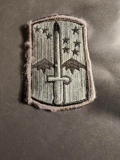 老王徽章第164期 -  美国陆军第172步兵旅臂章     