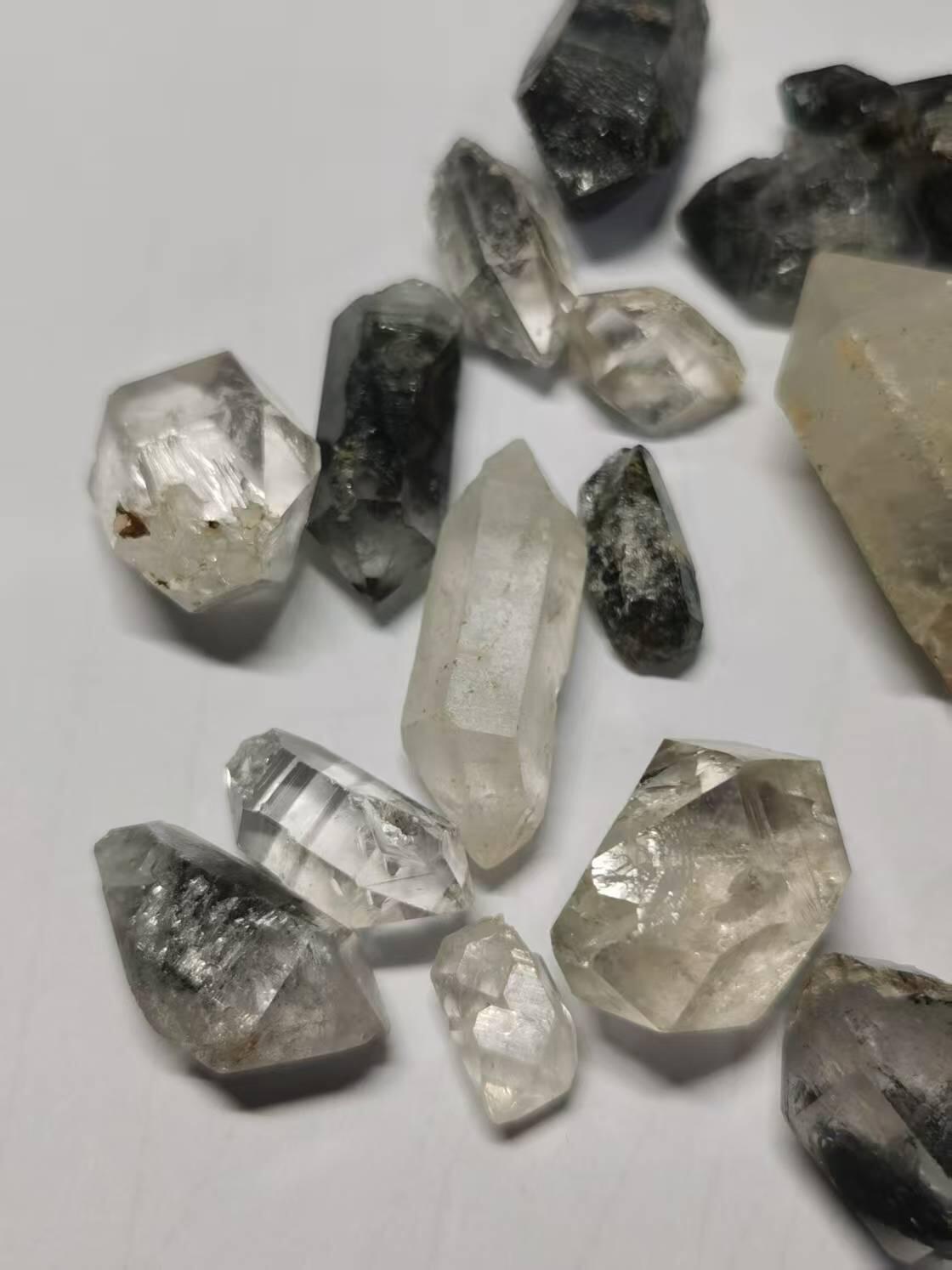 七河·世界钱币杂件水晶矿标小拍（总第28期）