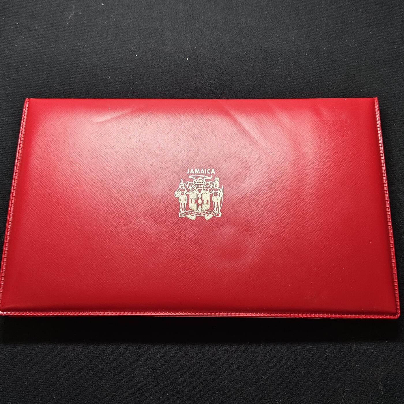 【全场包邮】纯粹捡漏拍479场（免费代拍第16场） 【罕见】牙买加1981年官方卡装套币-量482