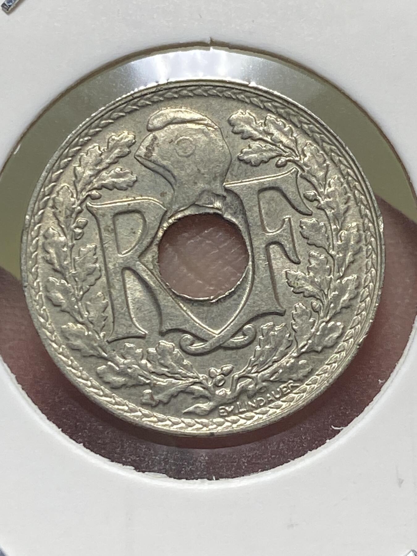 2025年第一百三十一场(总第一百五十七场）外国好品纸夹散币场(免佣金) 法兰西第三共和国1939年5生丁(第四版，年份两边带点版，关门年仅发行2年)