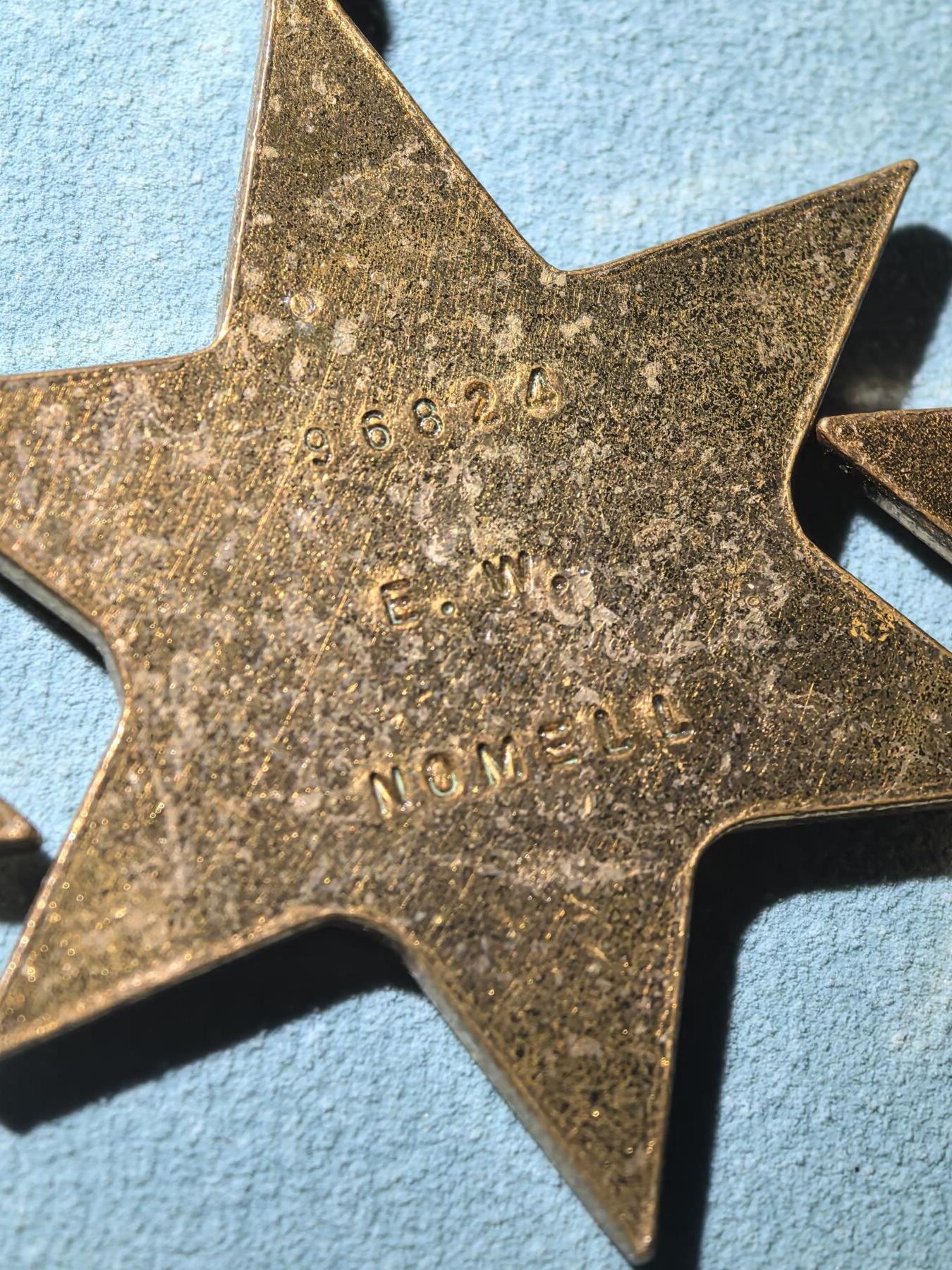 盛世勋华——号角文化勋章邮票专场拍卖第288期 英国二战奖章五联联挂 包括1939-45之星奖章/非洲之星（带北非勋条）/意大利之星/二战战争奖章/非洲服役奖章（银制） 少见带刻名