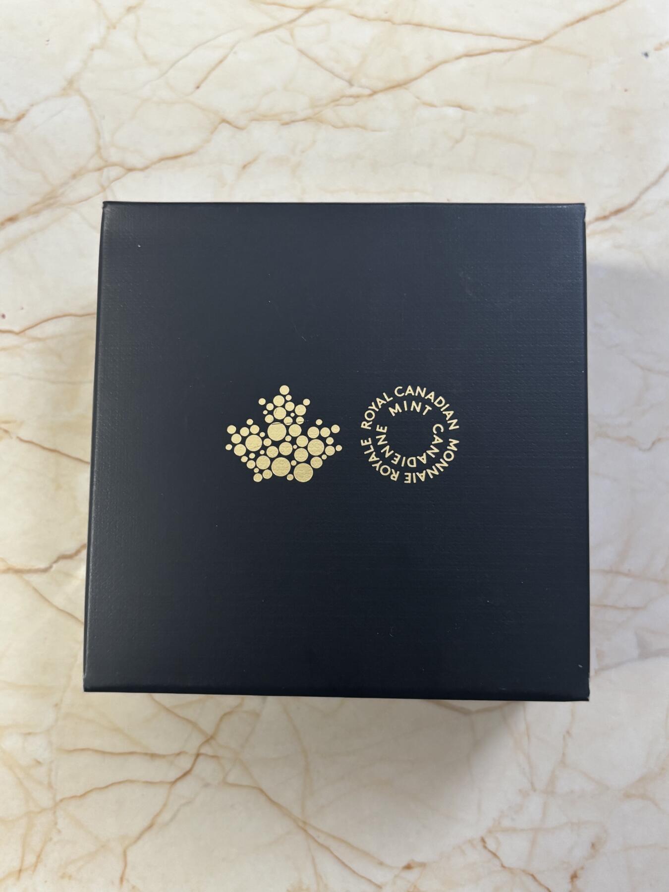 第182期拍卖 加拿大2022年超高浮雕动物系列森林狼1盎司银币，9999银，发行5000枚