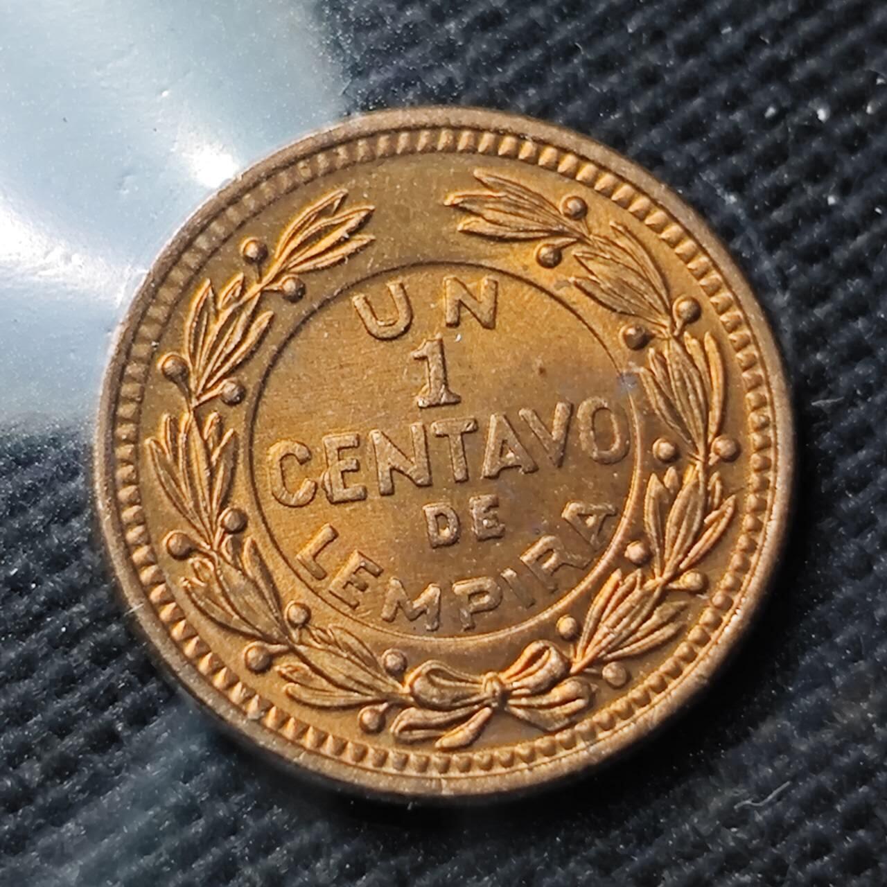 KK钱币收藏小铺  第374场  2月预留时间 周末发货  1957洪都拉斯1分铜币 好品