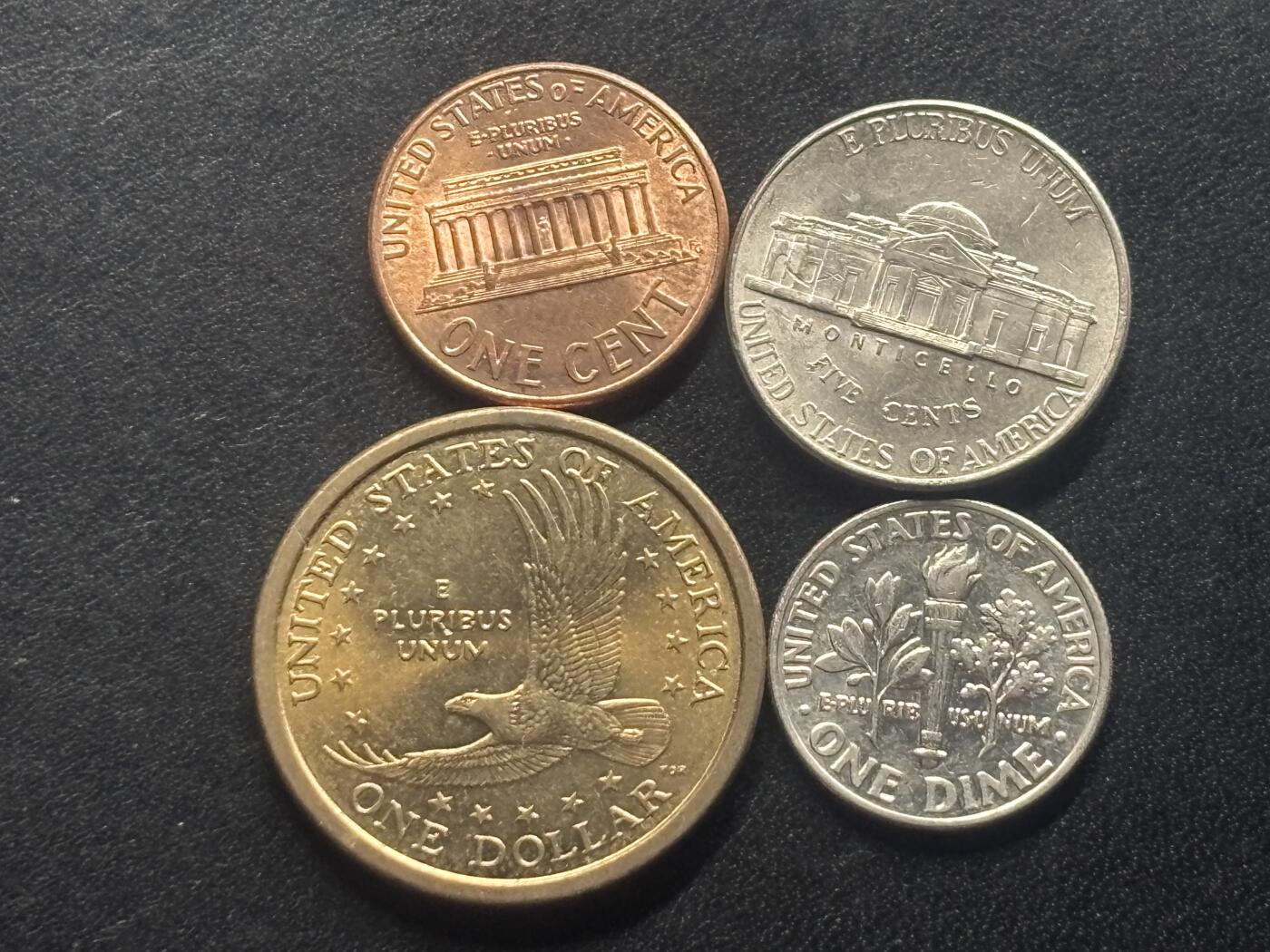 邮泉阁限时拍卖第三十六场 美洲硬币专场（硬币在国外。请付邮费6元。） 美国2000年4枚