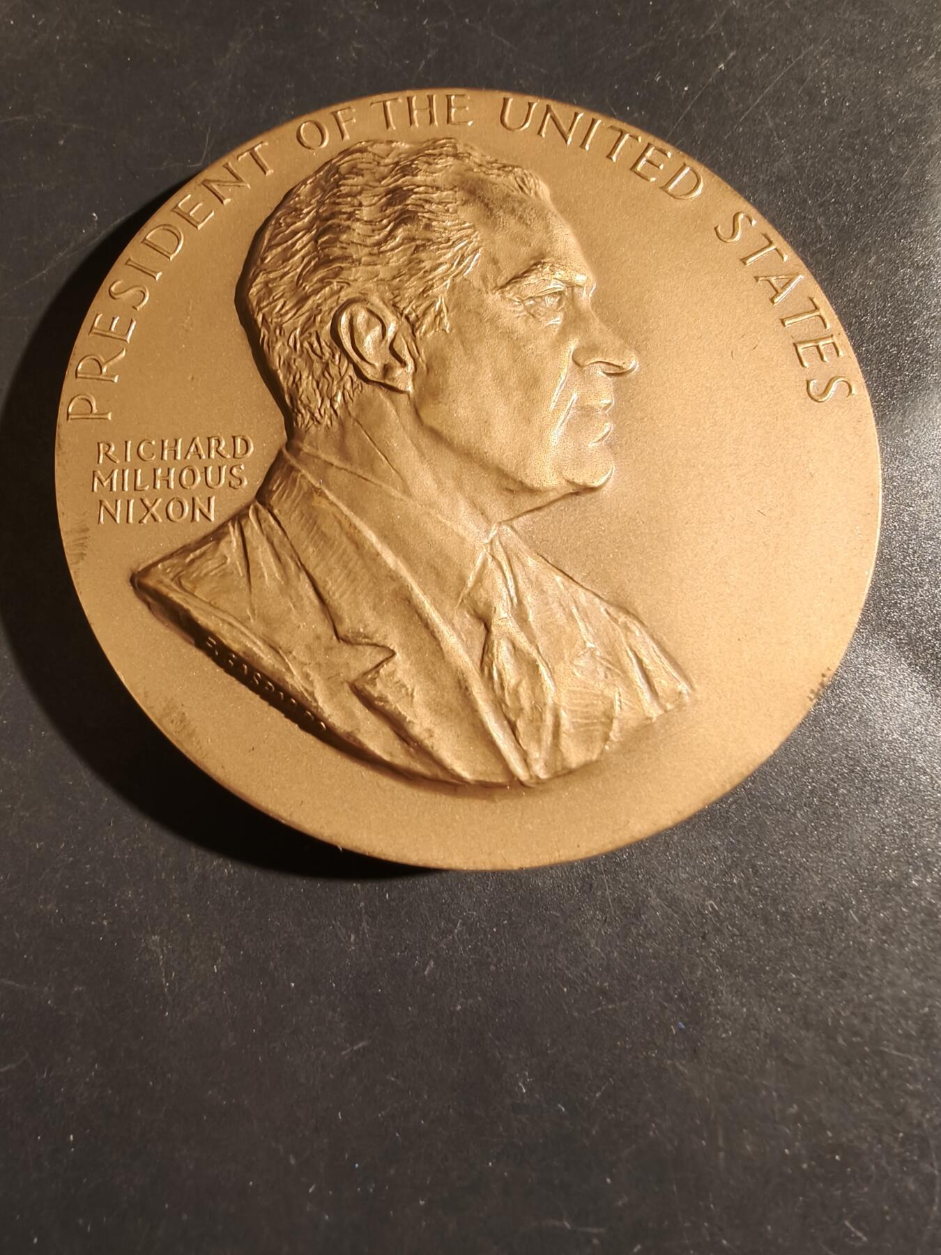老王徽章第164期  美国铸币局理查德•尼克松总统大铜章 原盒 直径76mm. 重量206.8g