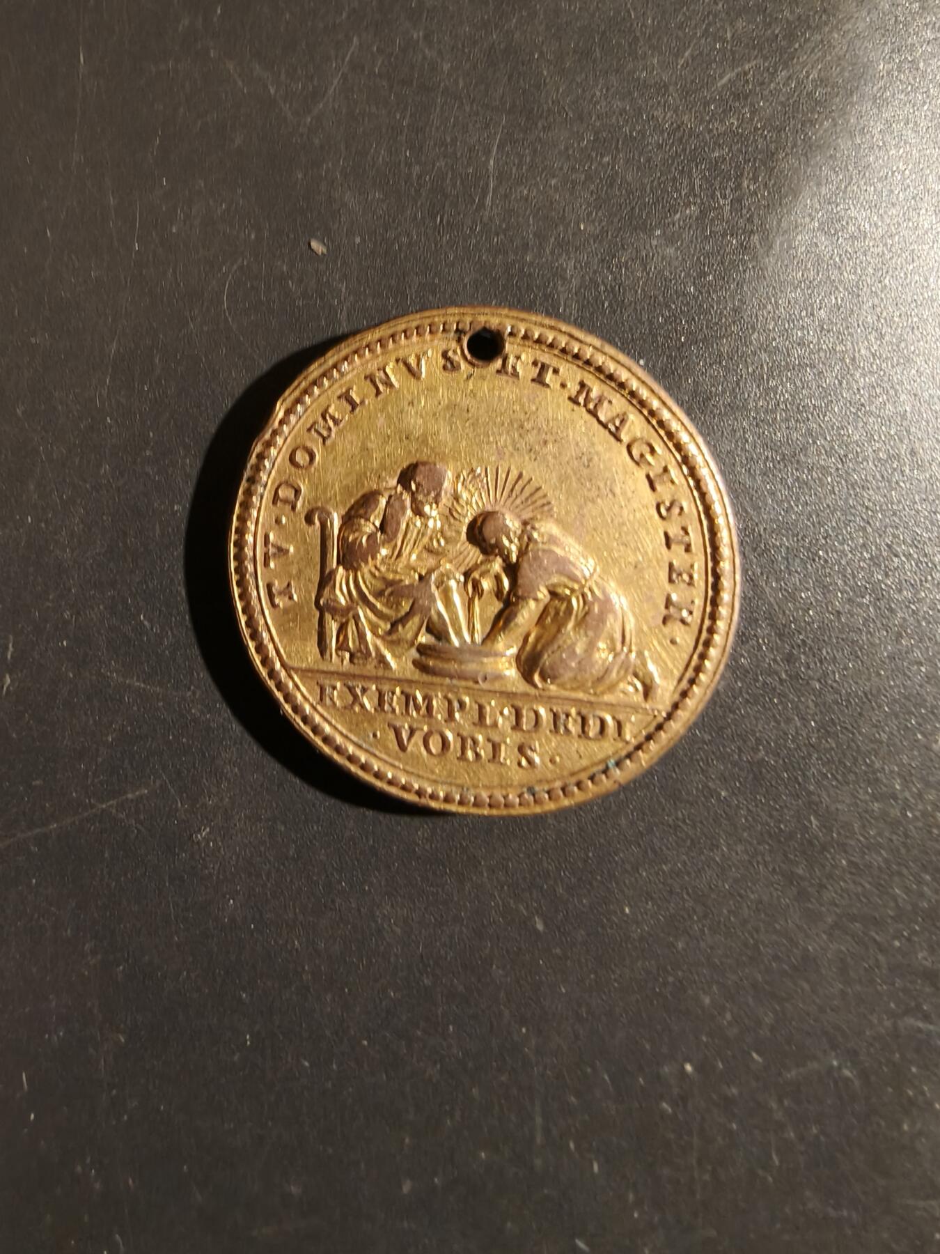 老王徽章第164期  教皇英诺森十二世纪念章    直径30mm.    重量17.9g