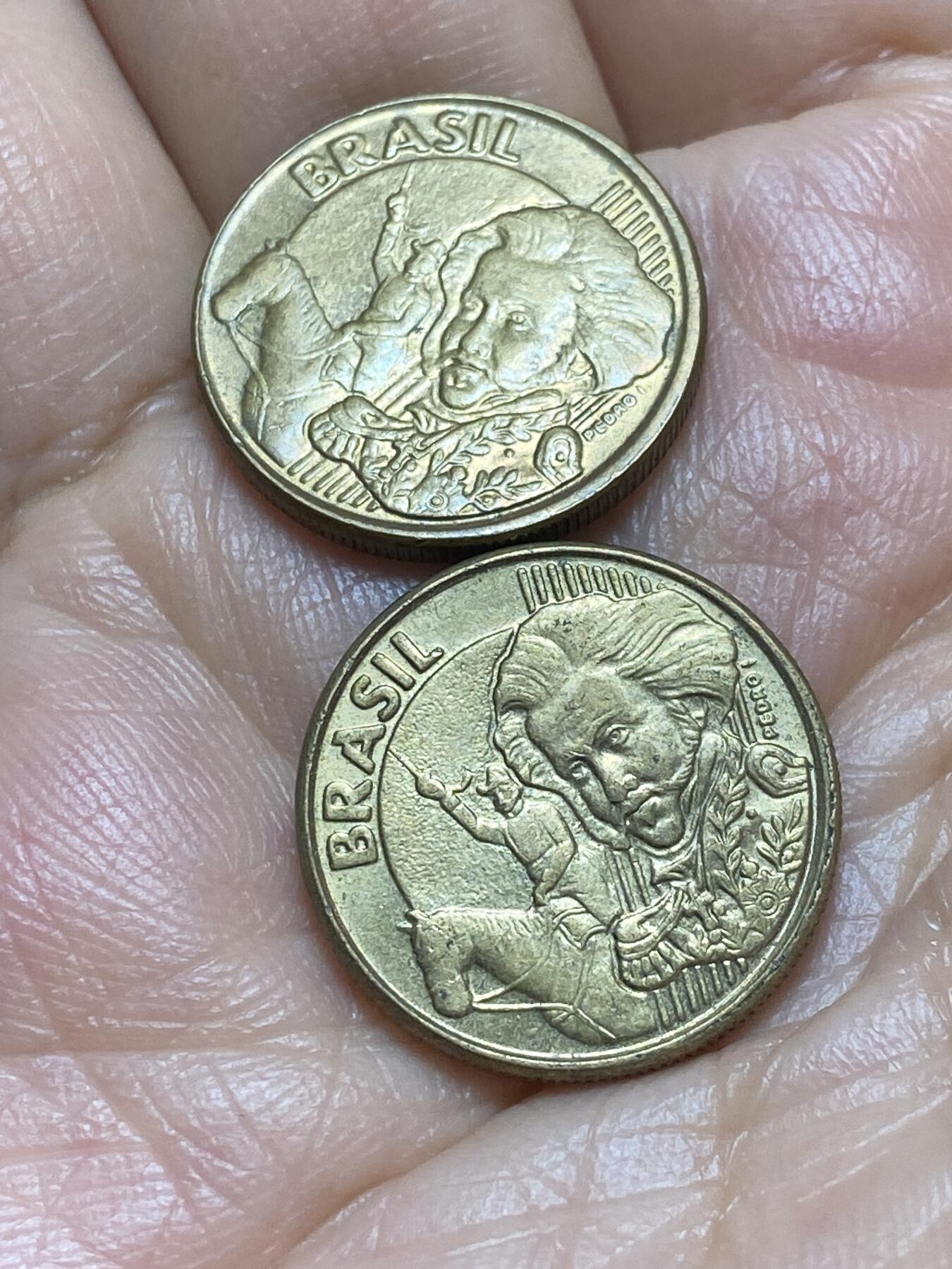 2025年第一百三十一场(总第一百五十七场）外国好品纸夹散币场(免佣金) 巴西🇧🇷2枚：2009年2013年10分(最新套第三版，面值字母T一半在条纹内)