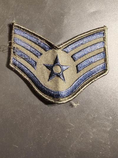 老王徽章第164期 -  美国空军参谋军士军衔臂章