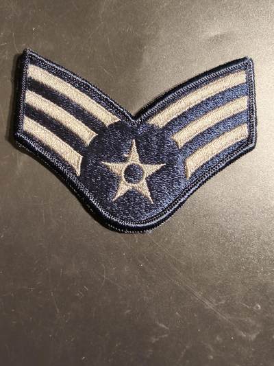老王徽章第164期 -  美国空军下士军衔臂章 