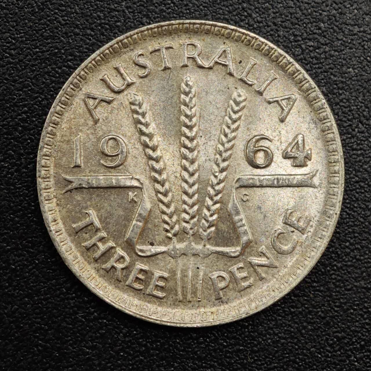 【淘币小摊】实时拍第八百零一拍   散币场   满百包邮可预留二周 每周一统一发货   澳大利亚1964年伊丽莎白二世3便士银币