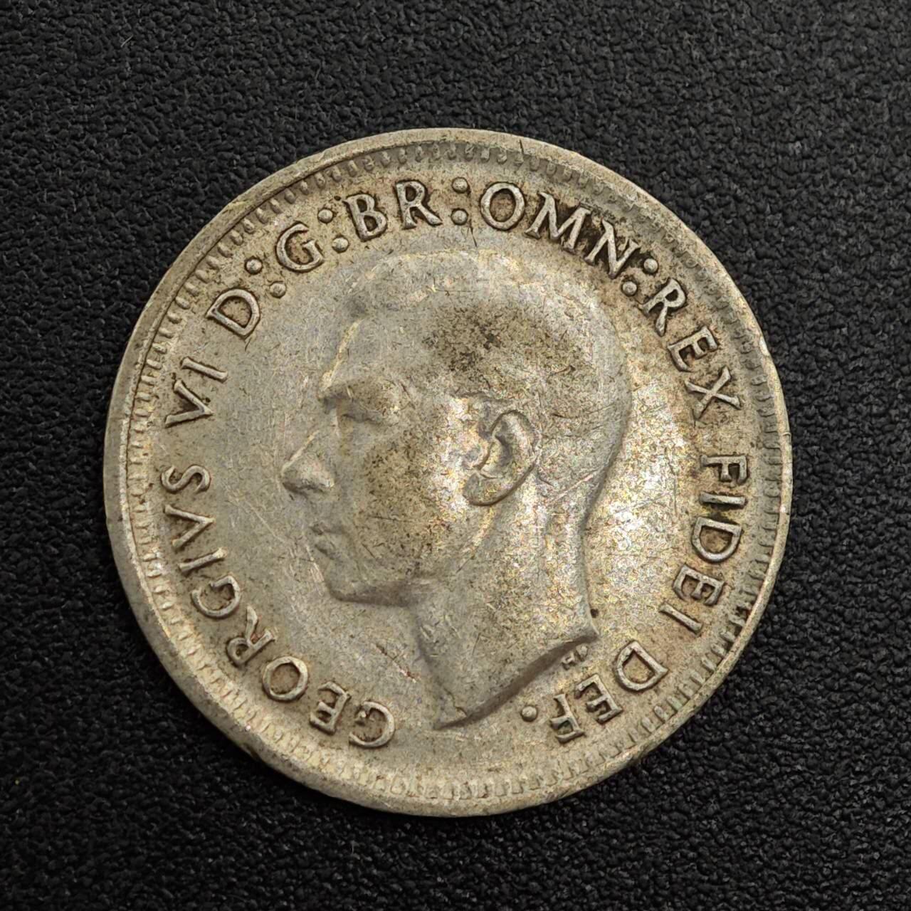 【淘币小摊】实时拍第八百零一拍   散币场   满百包邮可预留二周 每周一统一发货   澳大利亚1950年乔治六世3便士银币