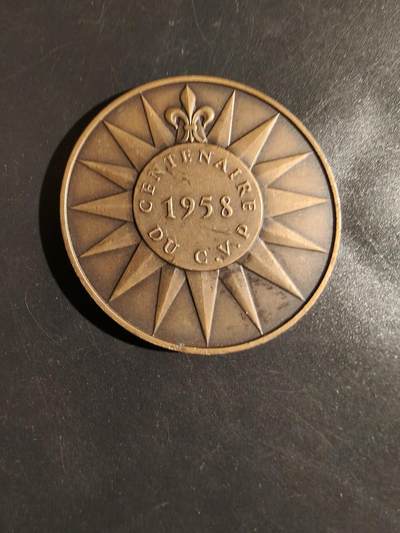 老王徽章第164期 -  法国巴黎帆船俱乐部大铜章     直径50mm.    重量46.2g