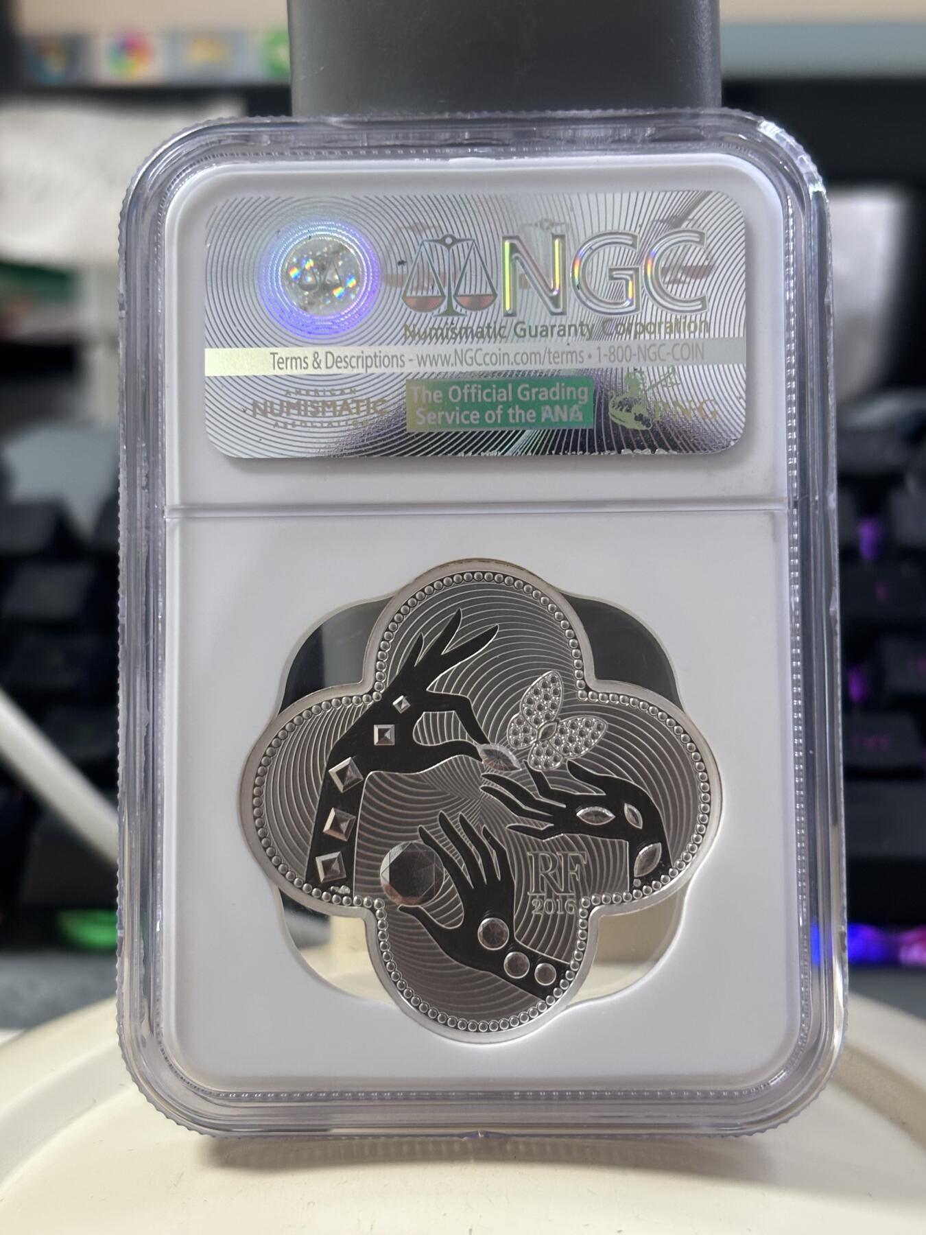 第182期拍卖 法国2016年魁宝系列梵克雅宝十字花形精制纪念银币NGC-PF70首无盒无证书，900银，22.2克，发行5000枚