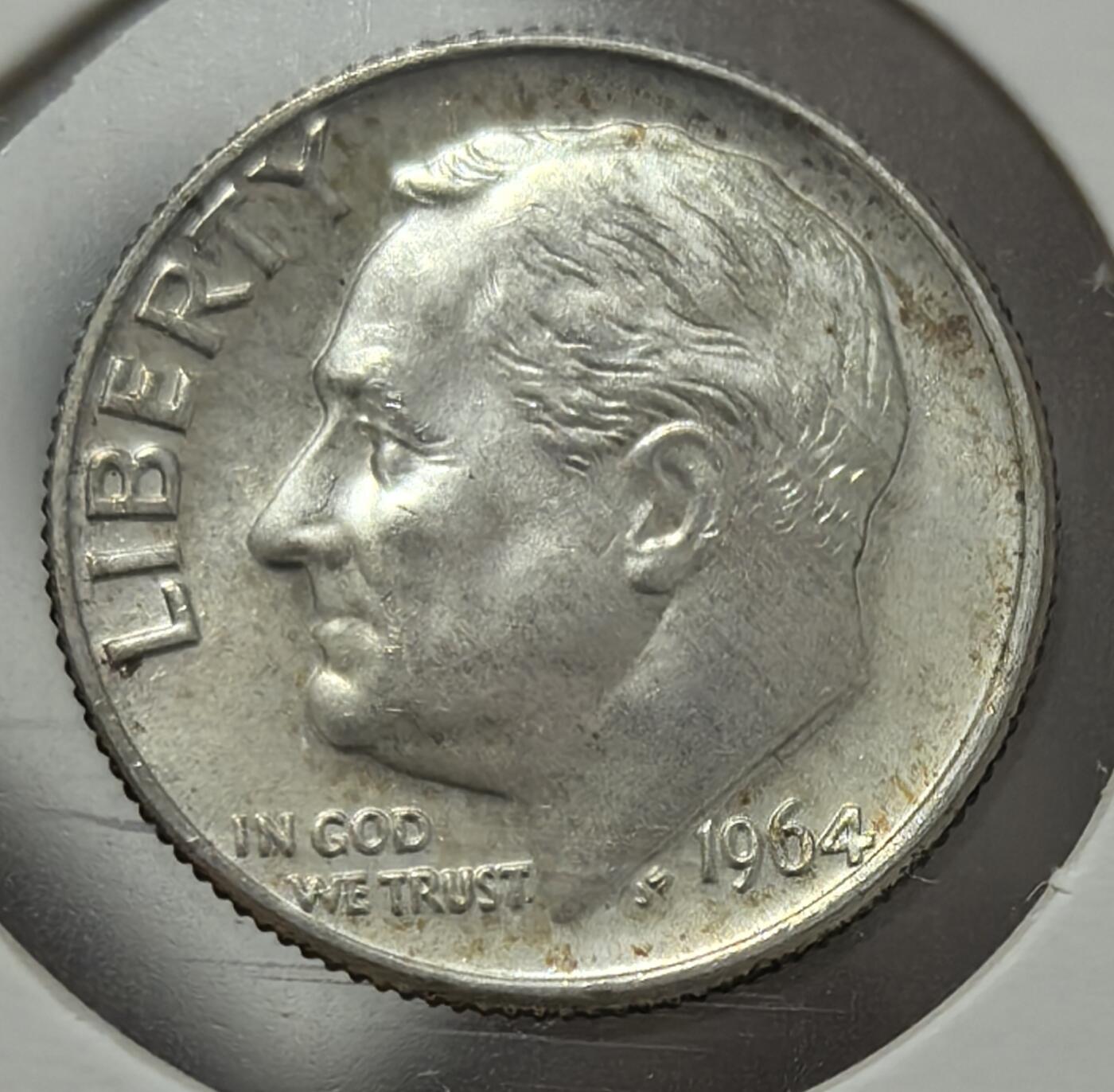 外国优质老铜币银币，周六九点倒数截拍，满百包邮，可寄存半年，喜欢朋友微信扫描二维码可直接参拍 好品美国1964年10分银币