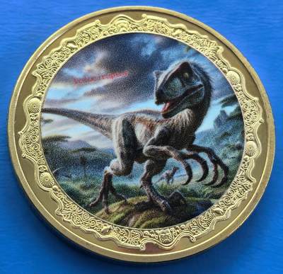 外国优质老铜币银币，周六九点倒数截拍，满百包邮，可寄存半年，喜欢朋友微信扫描二维码可直接参拍 - 俄罗斯镀金恐龙纪念章-迅猛龙，直径39.8mm，重29克