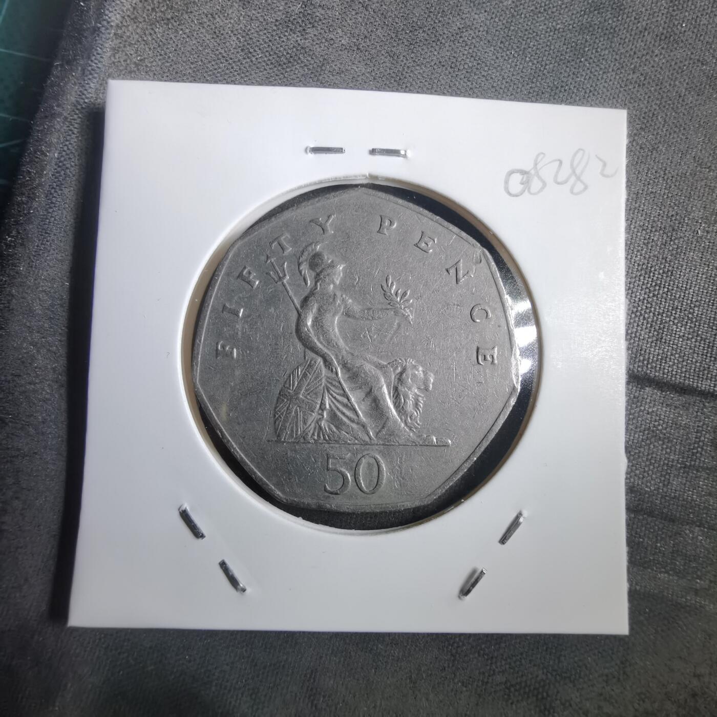 沼泽如烟--第908场 英国1982年50便士