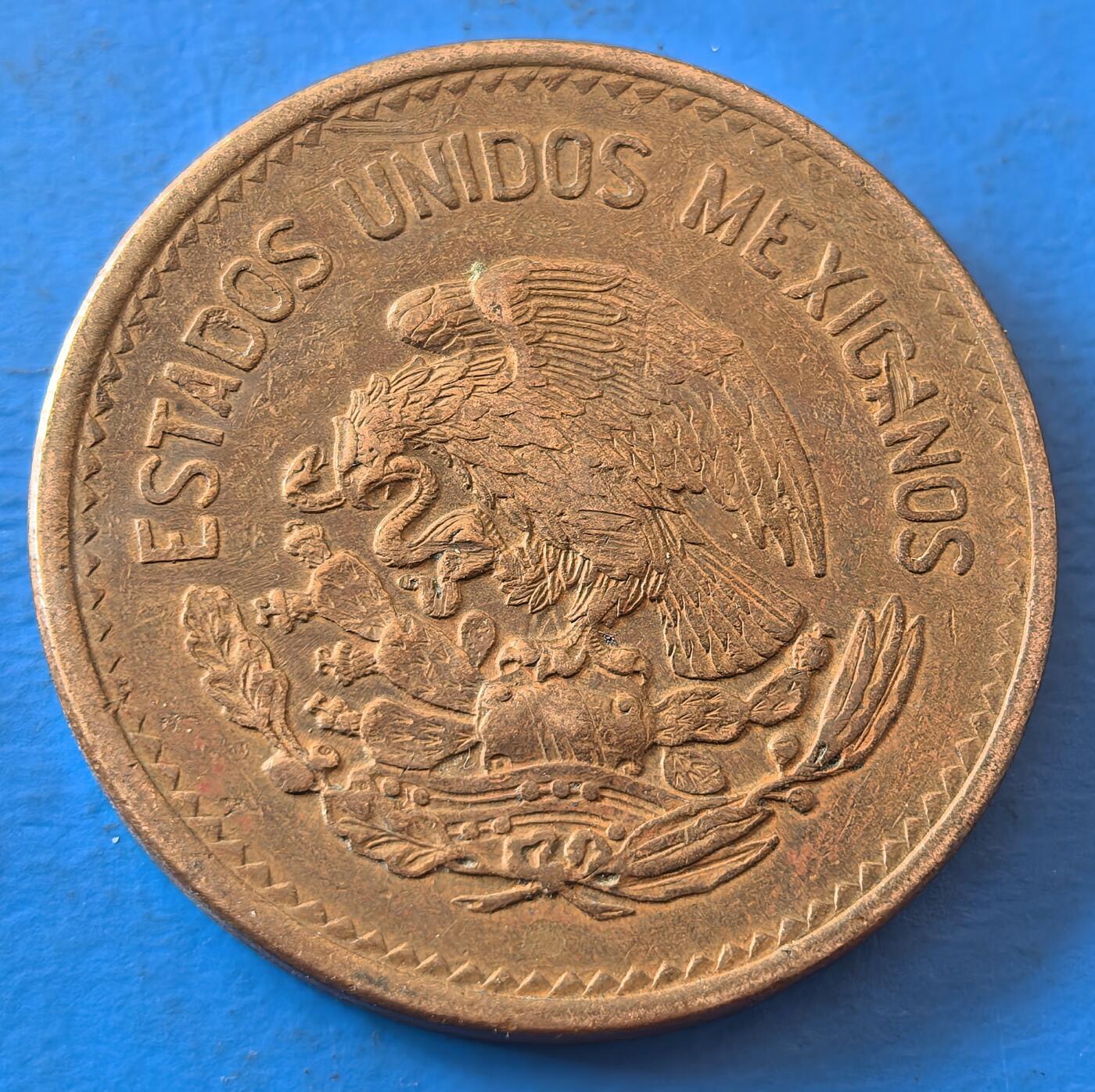 外国优质老铜币银币，周六九点倒数截拍，满百包邮，可寄存半年，喜欢朋友微信扫描二维码可直接参拍 墨西哥1944年玛雅金字塔20分