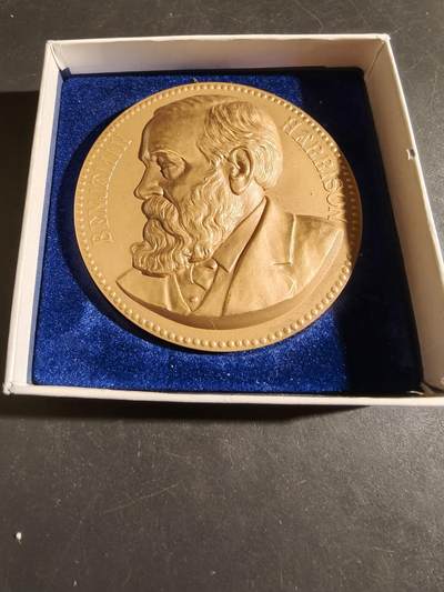 老王徽章第164期 -   美国铸币局本杰明·哈里森总统（1889-1893）大铜章      原盒      直径76mm.     重量249.5g