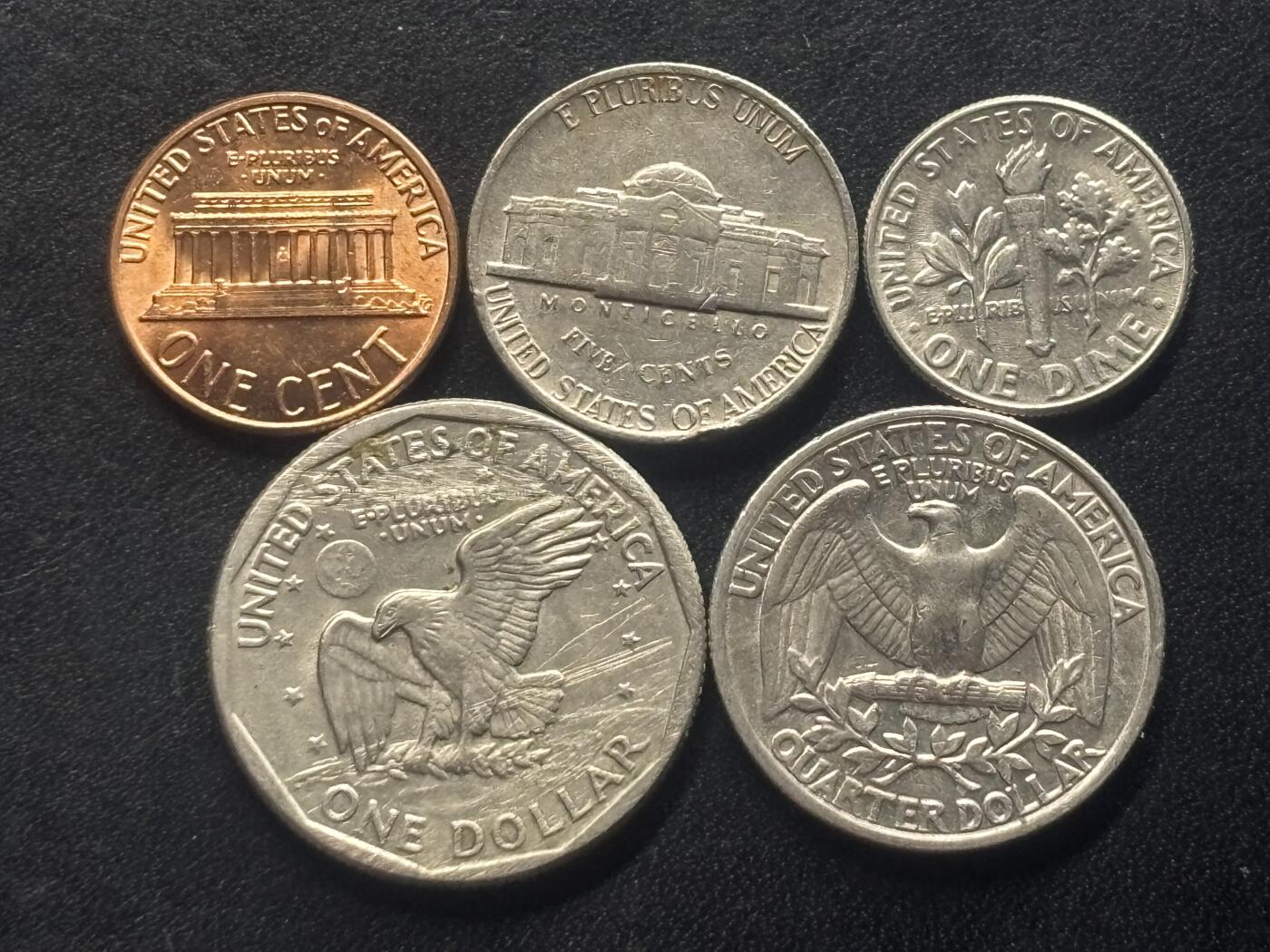 邮泉阁限时拍卖第三十六场 美洲硬币专场（硬币在国外。请付邮费6元。） 美国1979年5枚