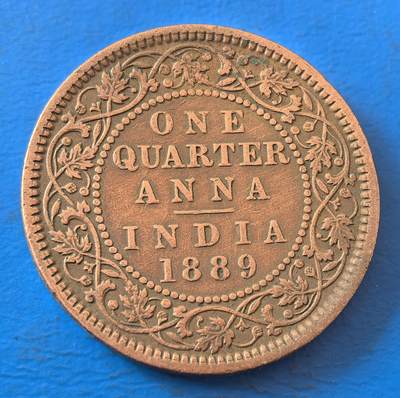 外国优质老铜币银币，周六九点倒数截拍，满百包邮，可寄存半年，喜欢朋友微信扫描二维码可直接参拍 - 英属印度1889年1/4安娜