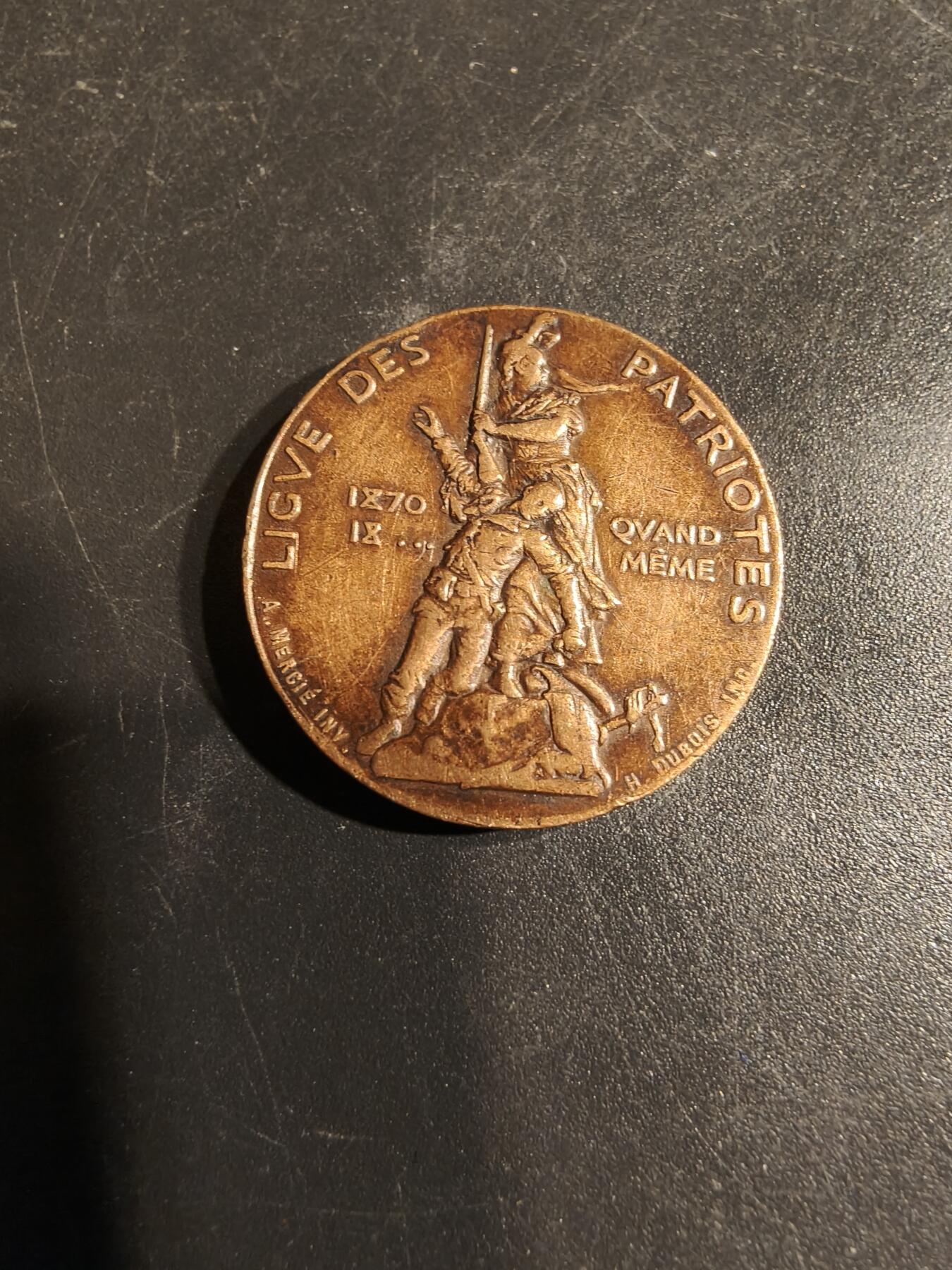 老王徽章第164期  法国“爱国者联盟”大铜章     亨利杜布瓦名作     玛丽安娜      直径23mm.     重量8.1g