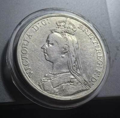 英国1892年维多利亚高冠马剑克朗银币 - 英国1892年维多利亚高冠马剑克朗银币