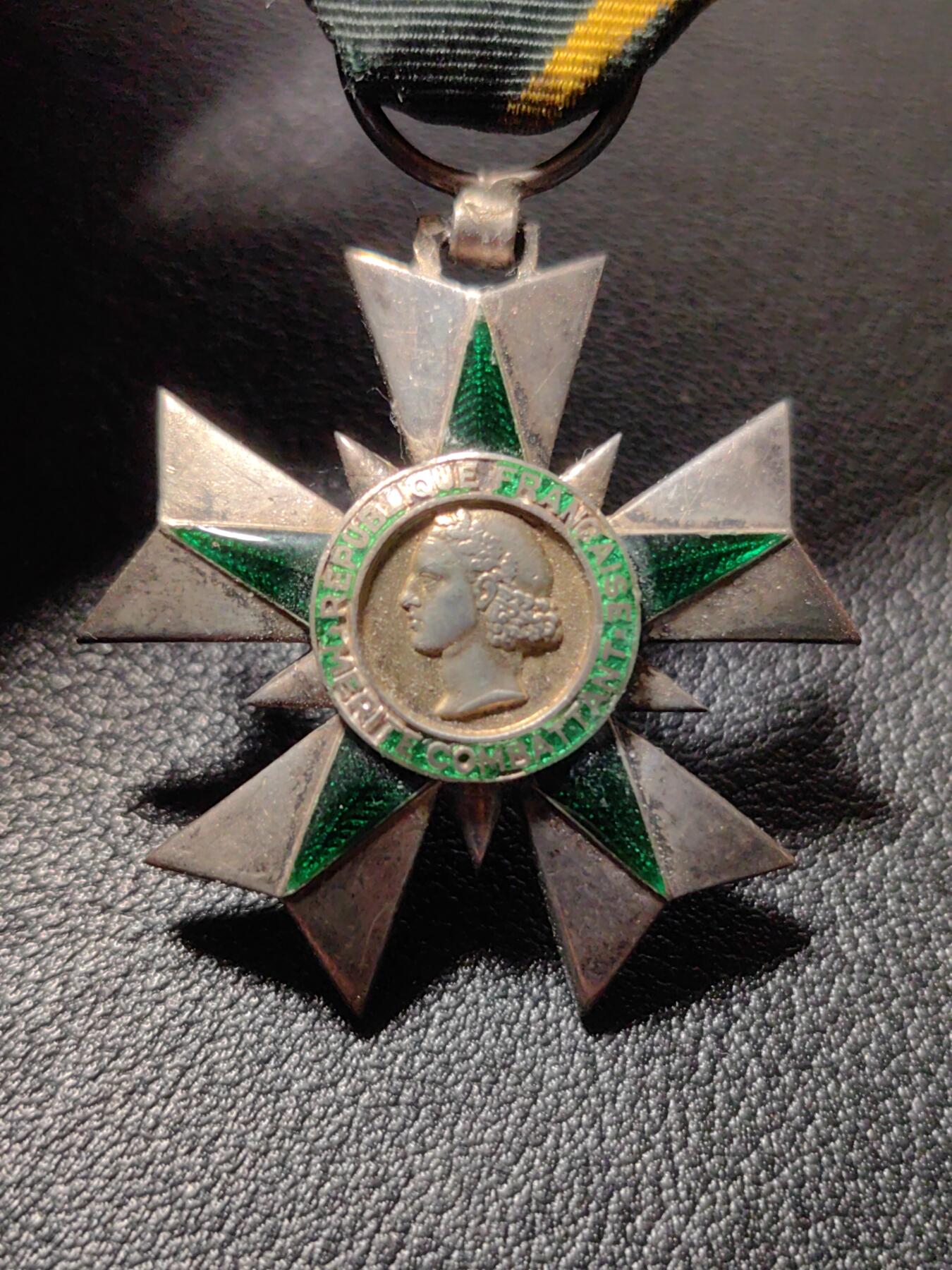 靖甫拍卖第十一场 法国骑士级战士功勋勋章 少见