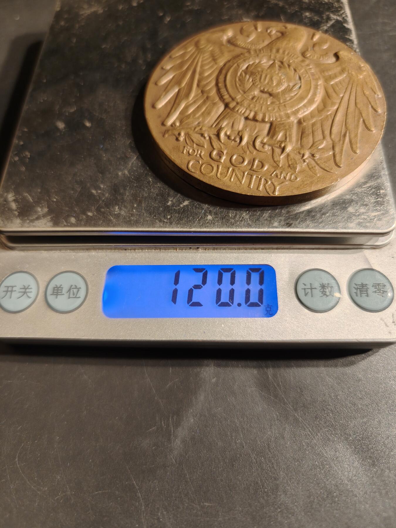 老王徽章第164期 美国一战老兵协会大铜章     直径63mm.    重量120g