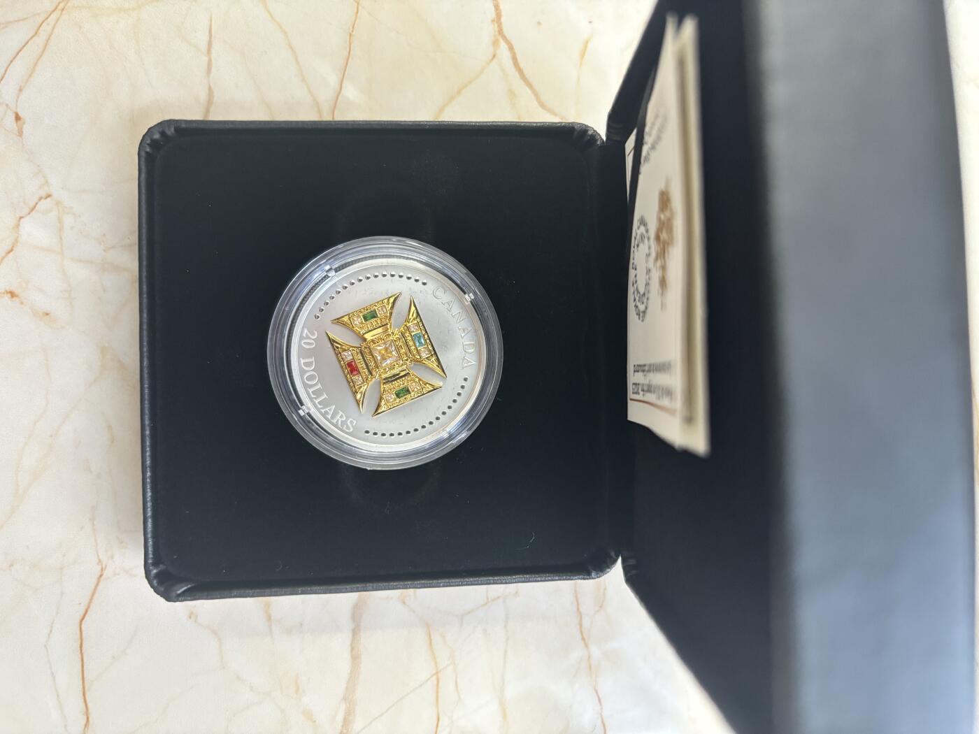 第182期拍卖 加拿大2023年爱德华皇冠镶嵌水晶1盎司纪念银币，9999银，发行6000枚