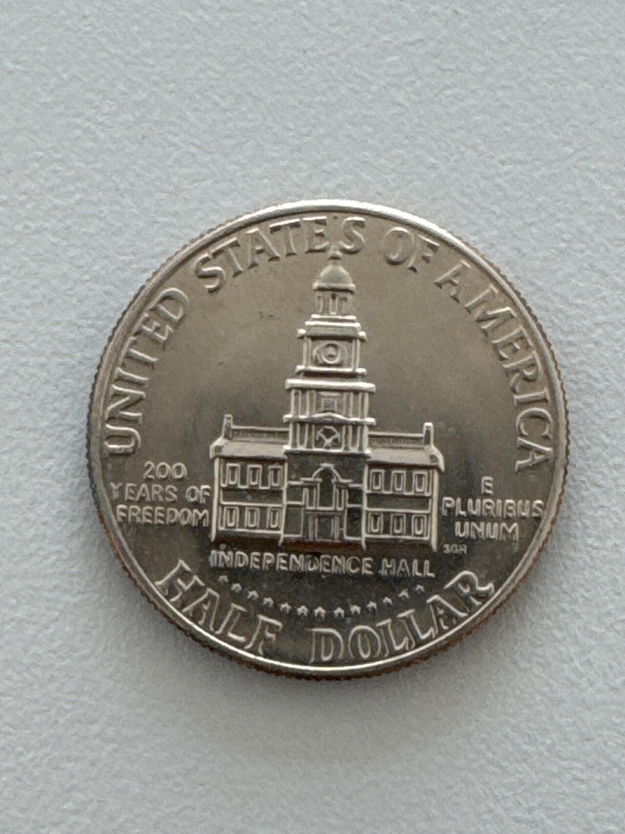 ❤️【币观天下】❤️ 第331期钱币拍卖- 2025.11.21周五晚上6点半场-长期征集拍品 美国1976年半圆银币