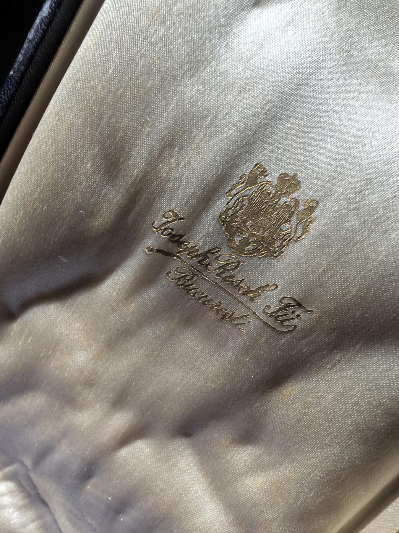 盛世勋华——号角文化勋章邮票专场拍卖第288期 罗马尼亚大十字级王冠勋章带原盒  第一版 银质 带银标厂标