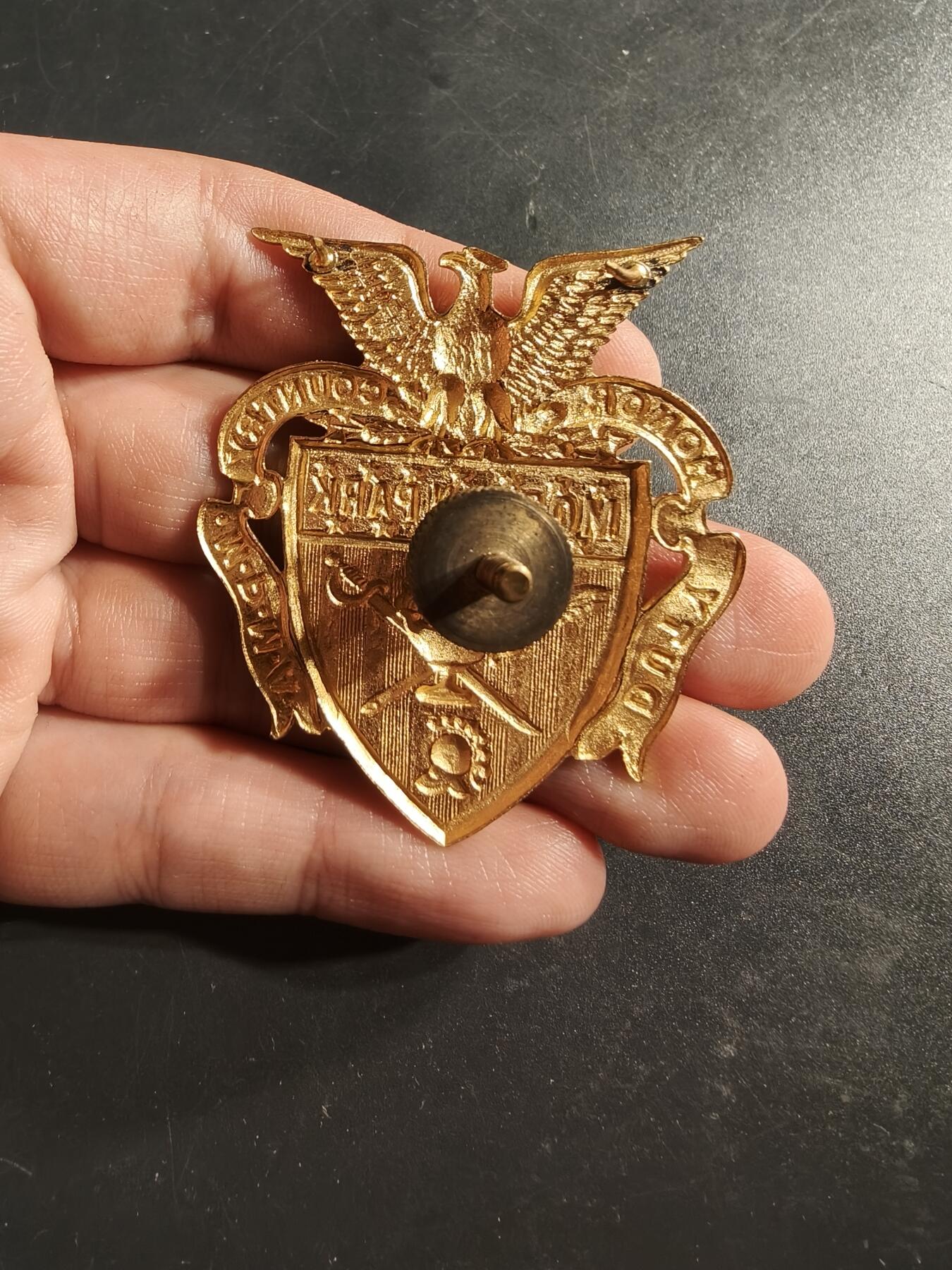 老王徽章第164期  美国摩根公园军事学院大檐帽帽徽