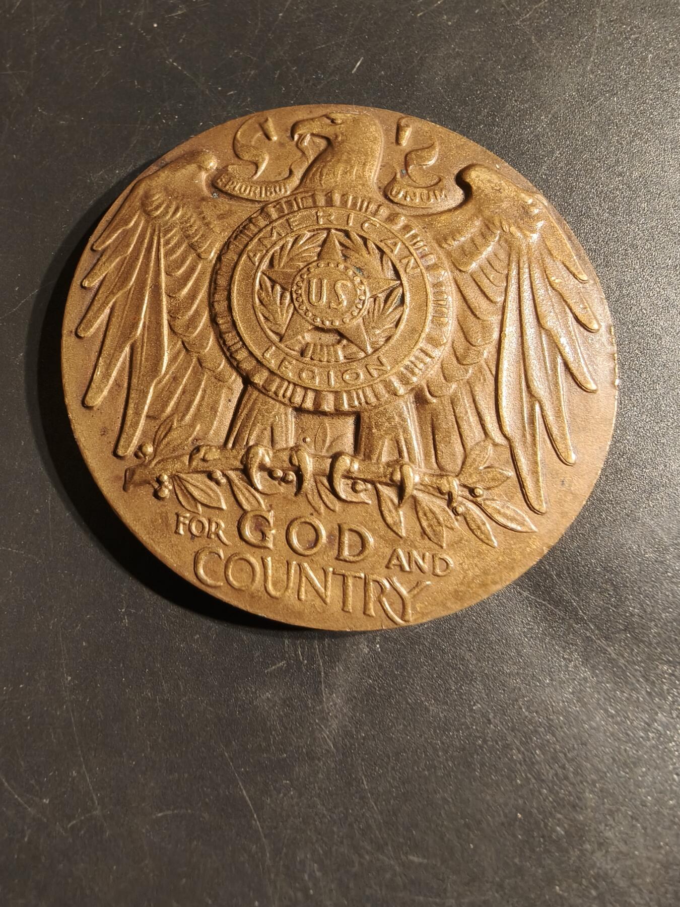 老王徽章第164期 美国一战老兵协会大铜章     直径63mm.    重量120g