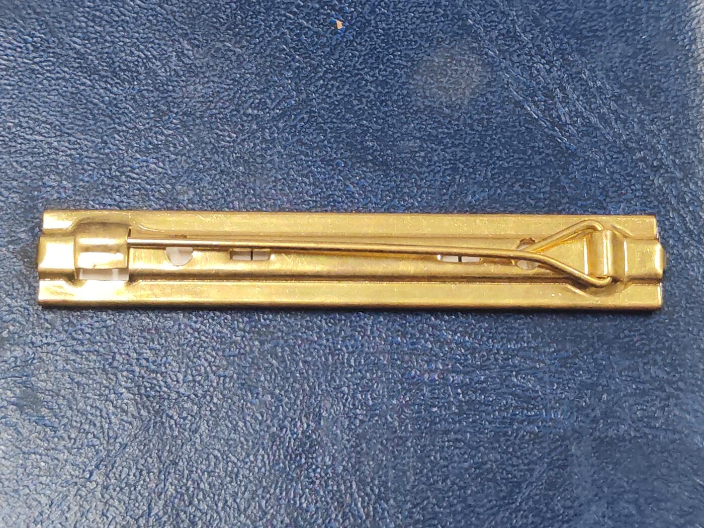 荷兰第129期勋赏拍卖 民主德国勋略