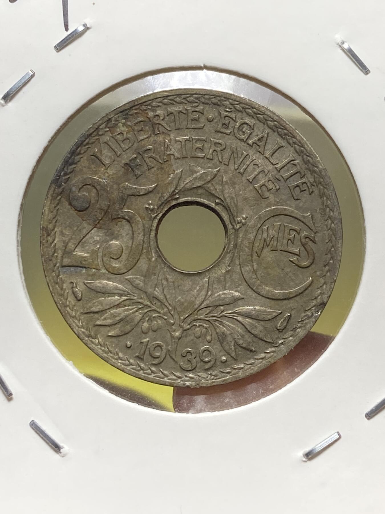 2025年第一百三十一场(总第一百五十七场）外国好品纸夹散币场(免佣金) 法兰西第三共和国1939年25生丁(第三版，年份两边带点版)