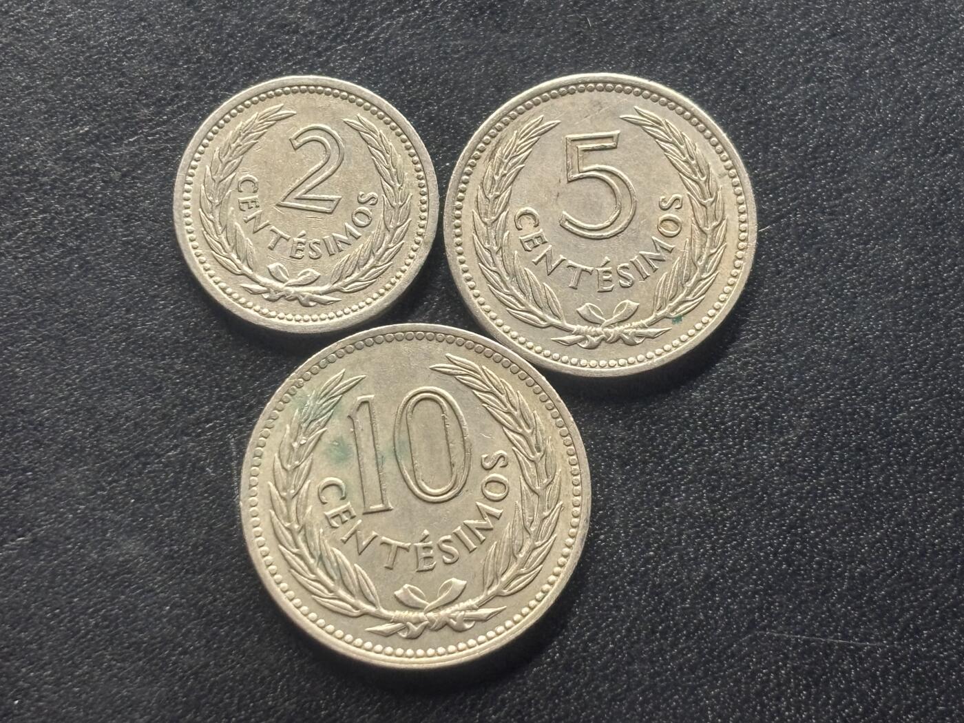 邮泉阁限时拍卖第三十六场 美洲硬币专场（硬币在国外。请付邮费6元。） 乌拉圭1953年3枚