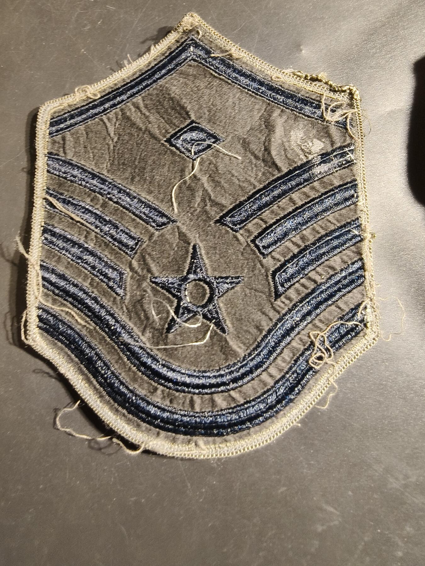 老王徽章第164期 美国空军军士长臂章 